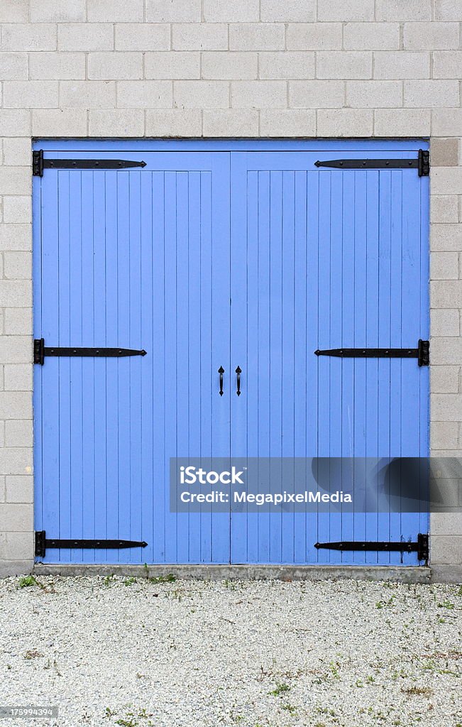 Голубой деревянные двери - Стоковые фото Безопа�сность роялти-фри