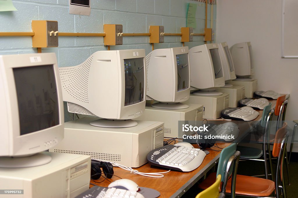 Escola primária Sala de Computador - Royalty-free Cadeira Foto de stock