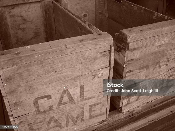 Vecchia Casella Arancione - Fotografie stock e altre immagini di Agricoltura - Agricoltura, Agrume, Antico - Vecchio stile