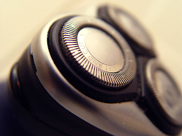 istock Electric razor detail 175996525