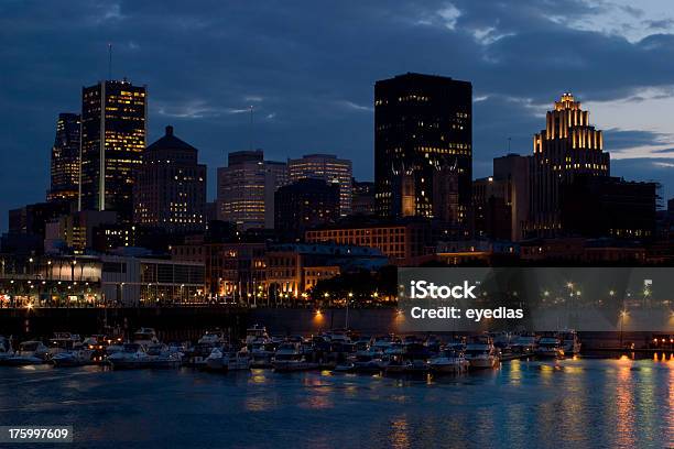 Montreal Al Atardecer Foto de stock y más banco de imágenes de Crucero - Vacaciones - Crucero - Vacaciones, Montreal, Noche