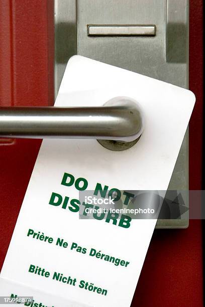 Do Not Disturb 경계 표지에 대한 스톡 사진 및 기타 이미지 - 경계 표지, 고독-개념, 금지됨