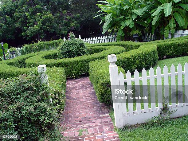 Maze Ogród - zdjęcia stockowe i więcej obrazów Rezydencja - Rezydencja, Stan Luizjana, Architektura