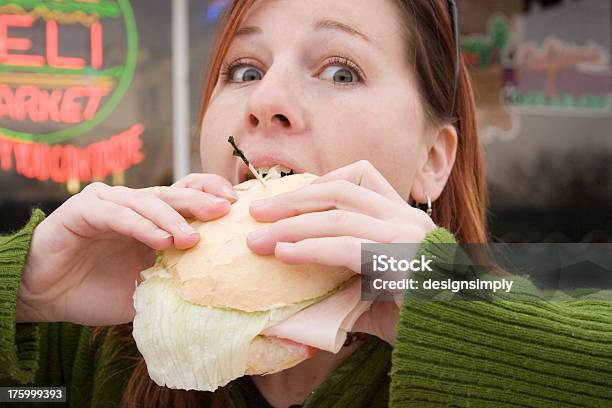 Foto de A Dieta e mais fotos de stock de Comida - Comida, Cheio, Comer