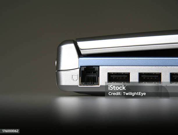 전화 플러그 노트북 USB 케이블에 대한 스톡 사진 및 기타 이미지 - USB 케이블, 기업 비즈니스, 노트북