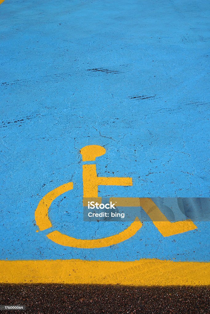 Reservado estacionamento - Foto de stock de Amarelo royalty-free