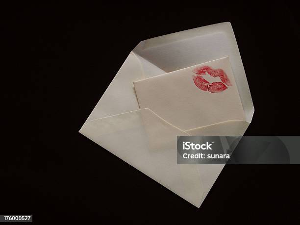 Foto de Paperkiss Vermelho e mais fotos de stock de Beijo de Batom - Beijo de Batom, Cartão de Felicitação, Amor