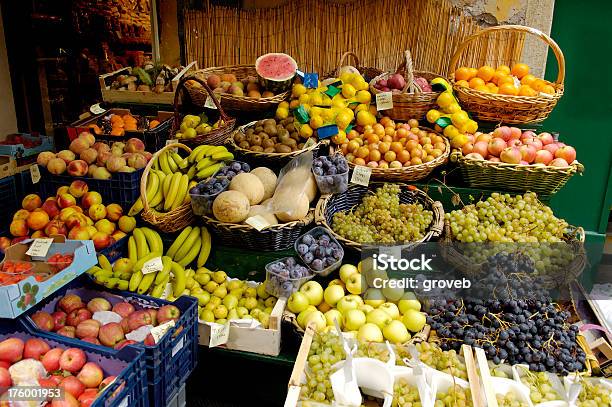 Foto de Suporte De Fruta Italianos e mais fotos de stock de Cinque Terre - Cinque Terre, Banana, Colorido