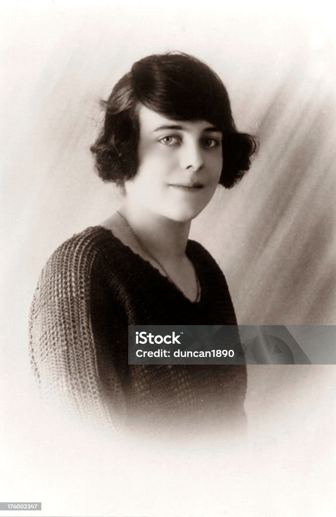 복고풍 젊은 여자 - 로열티 프리 1920-1929 년 스톡 사진