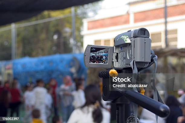 Foto de As Filmagens e mais fotos de stock de Aparelho de videocassete - Aparelho de videocassete, Câmera de Vídeo, Escola