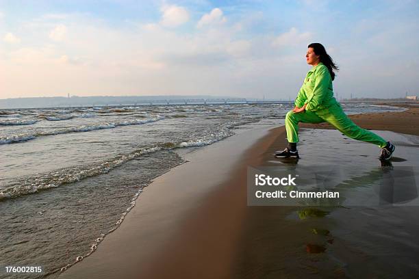 Mañana De Ejercicio Foto de stock y más banco de imágenes de Actividad - Actividad, Adulto, Aire libre