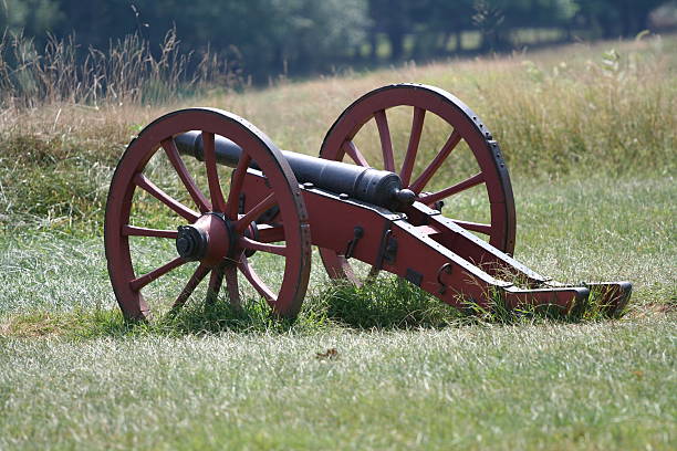 istock Cannon at Valley Forge National Park 176003131