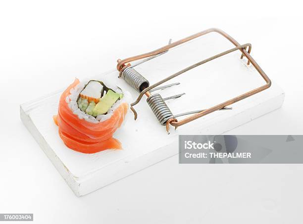 Trappola Di Sushi - Fotografie stock e altre immagini di Afferrare - Afferrare, Amore a prima vista, Bizzarro