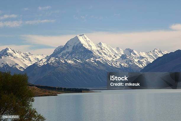 Photo libre de droit de Mont Cook En Nouvellezélande banque d'images et plus d'images libres de droit de Aspiration - Aspiration, Aventure, Crête - Montagne