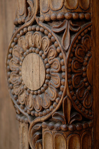 istock Zanzibar door arabesque 176003744