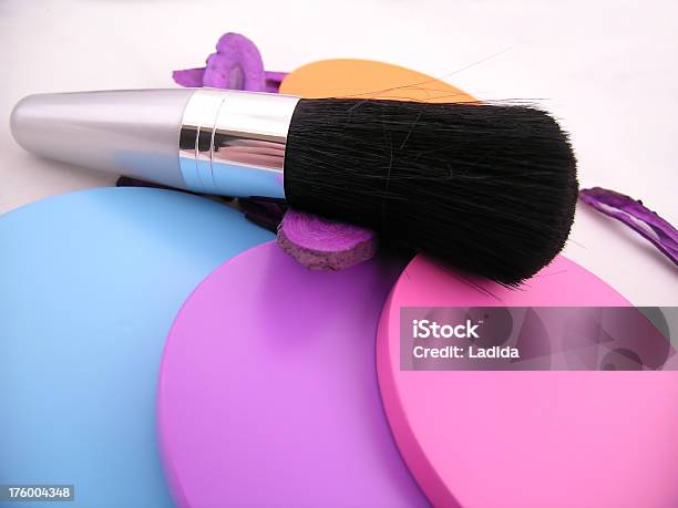 Makeup Brush Stockfoto und mehr Bilder von Accessoires - Accessoires, Bürsten, Eleganz