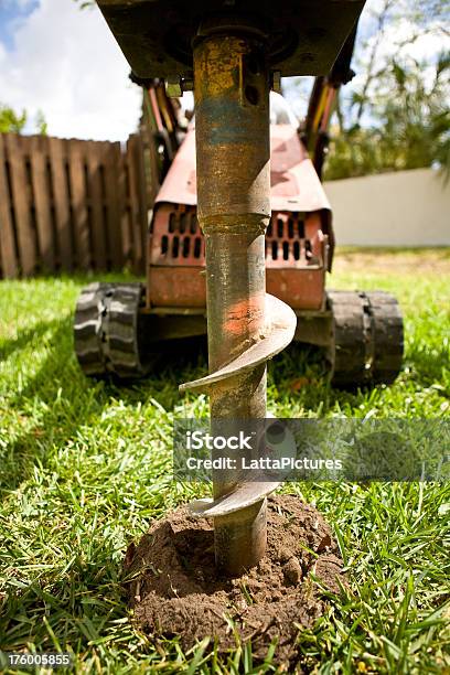 Foto de Closeup Do Aparelho De Som Em Solo Auger e mais fotos de stock de Cavar - Cavar, Buraco, Equipamento elétrico - Equipamento industrial