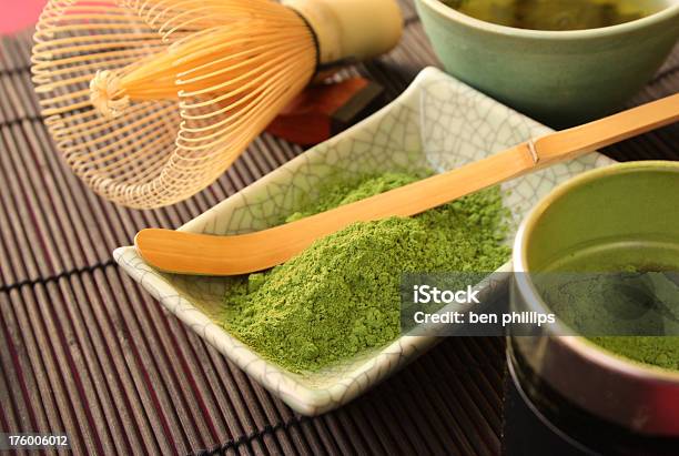 Té Verde Japonés Foto de stock y más banco de imágenes de Alimento - Alimento, Bambú - Material, Batidor