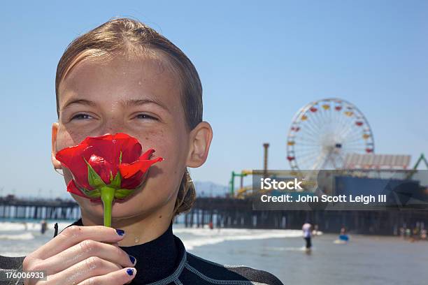 Summertine Sorriso De Santa Monica Beach - Fotografias de stock e mais imagens de 12-13 Anos - 12-13 Anos, Adolescente, Adolescência