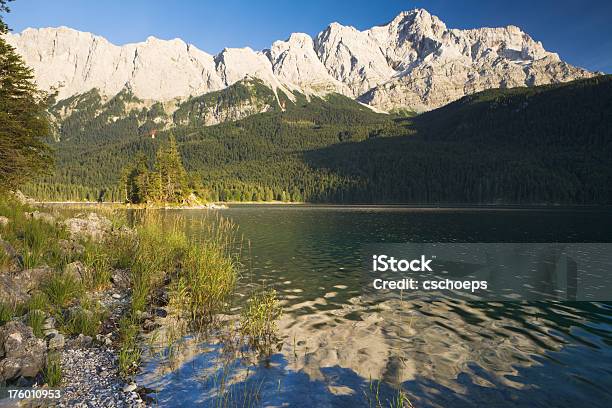 Foto de Lago De Montanha e mais fotos de stock de Agosto - Agosto, Alemanha, Alpes europeus