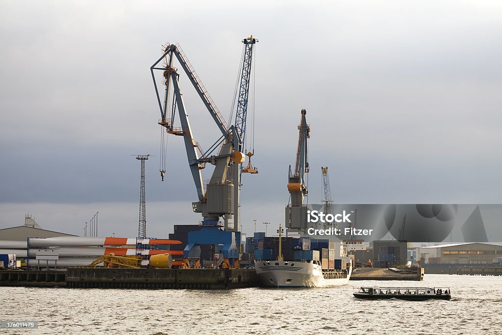 Beladen der Behälter Schiff, Hafen hamburg - Lizenzfrei Abenddämmerung Stock-Foto