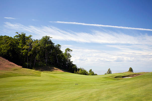 istock Golf on Lake Michigan 176013985