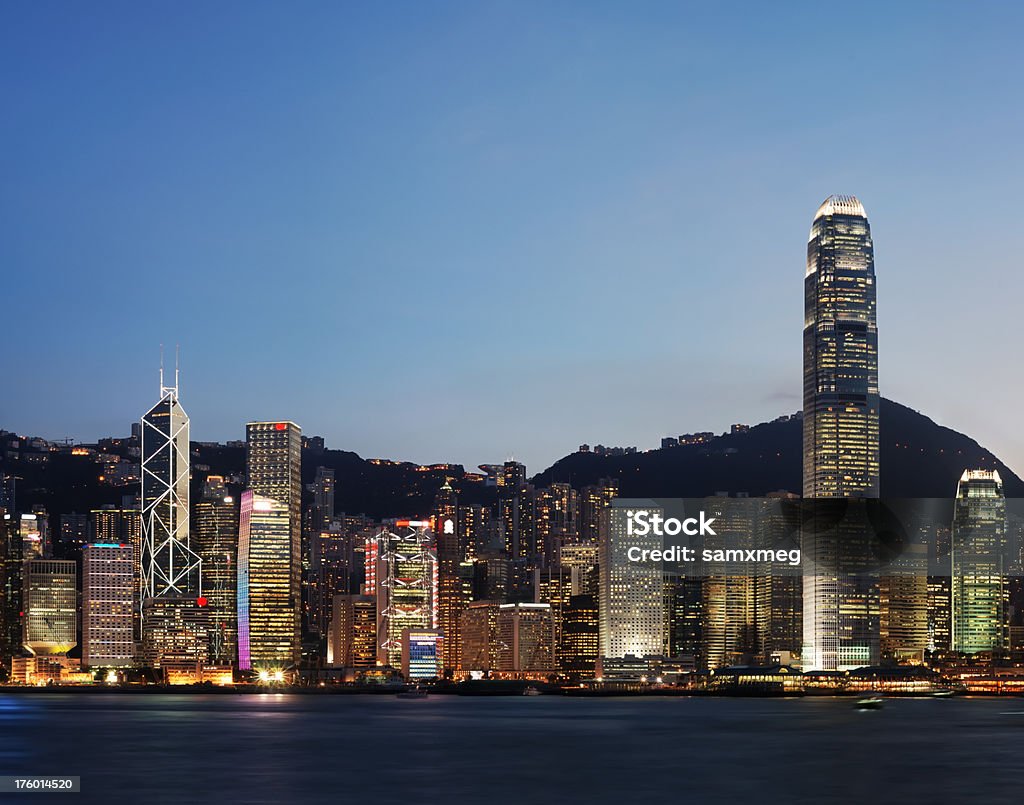 Cena noturna de Hong Kong - Foto de stock de Acender royalty-free