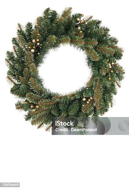 Holiday Wieniec - zdjęcia stockowe i więcej obrazów Boże Narodzenie - Boże Narodzenie, Wieniec, Bez ludzi