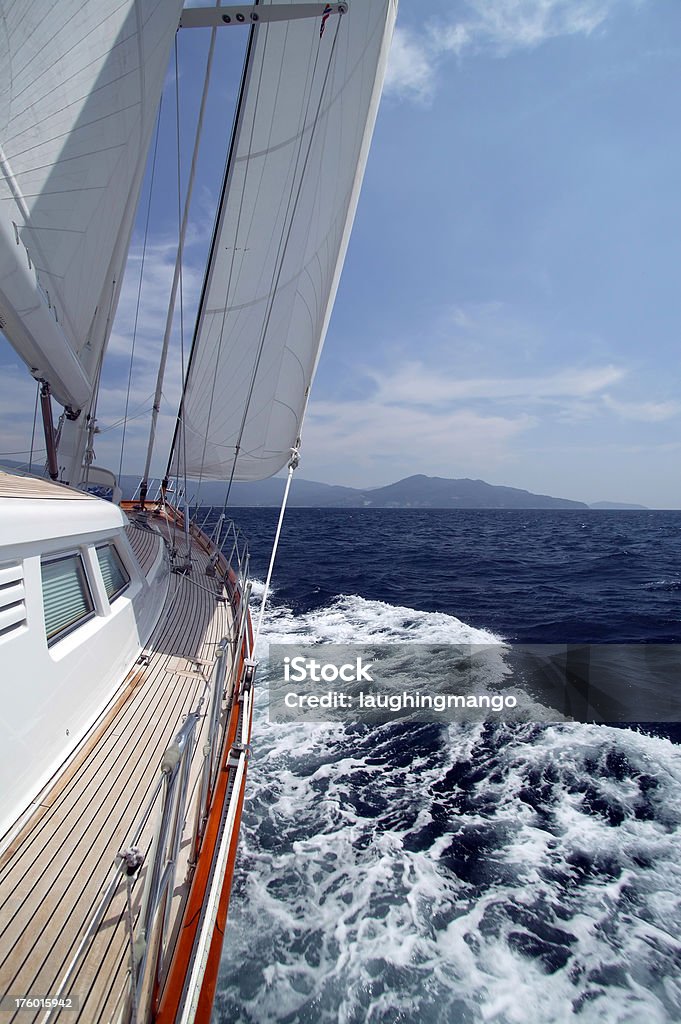 Barco de vela en yate de vela relajación jubilación regatta phuket, Tailandia - Foto de stock de Actividades recreativas libre de derechos