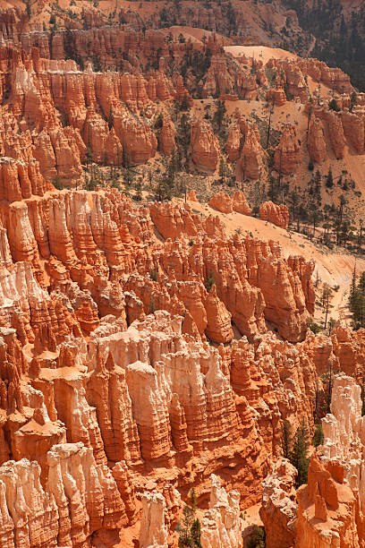 istock Extreme Terrain of Bryce Canyon 176016293