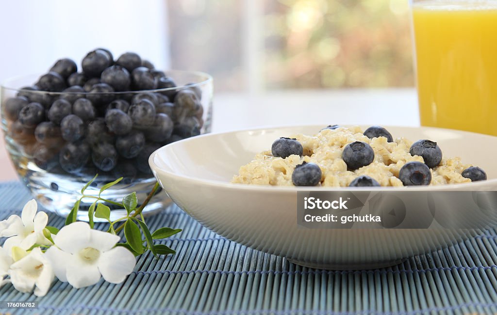 Desayuno saludable de avena - Foto de stock de Alimento libre de derechos