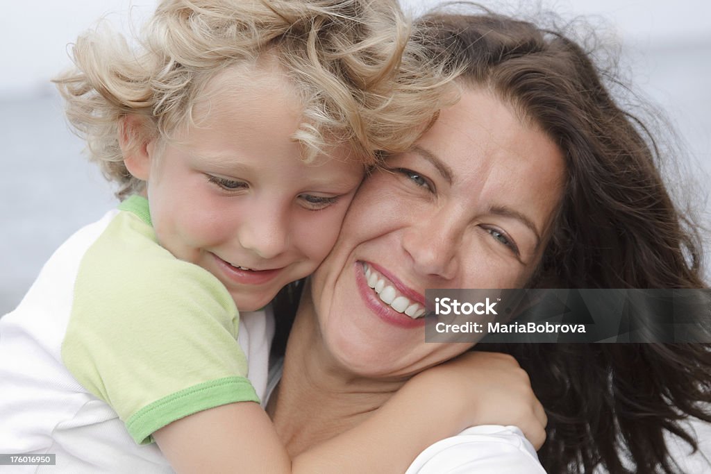 母と息子 - 2人のロイヤリティフリーストックフォト