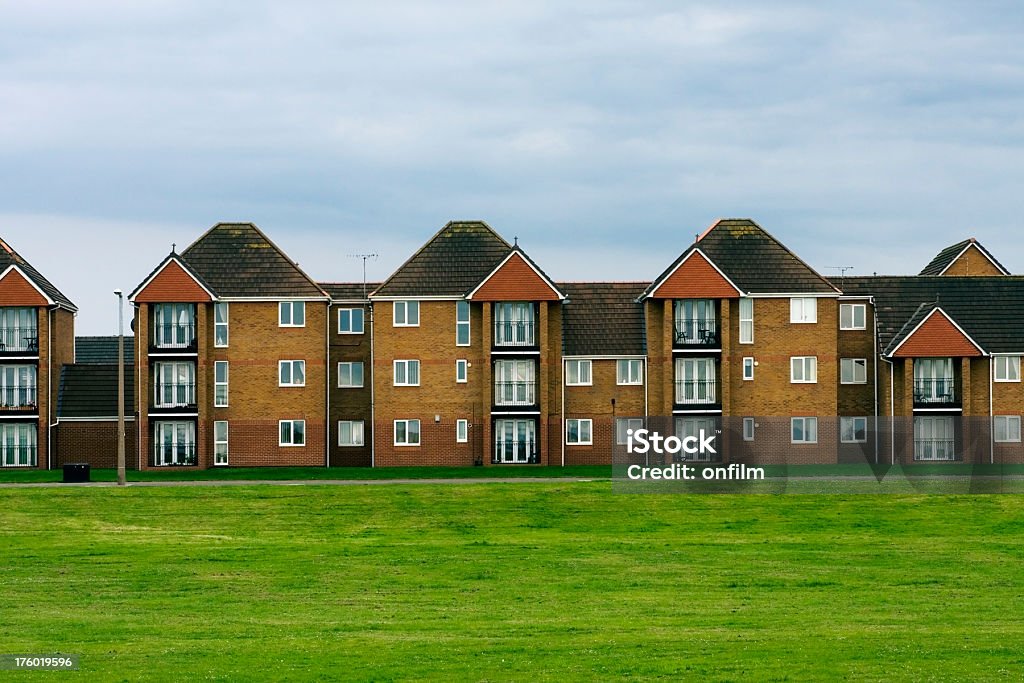 Carcasa de desarrollo, bloques de apartamento - Foto de stock de Reino Unido libre de derechos