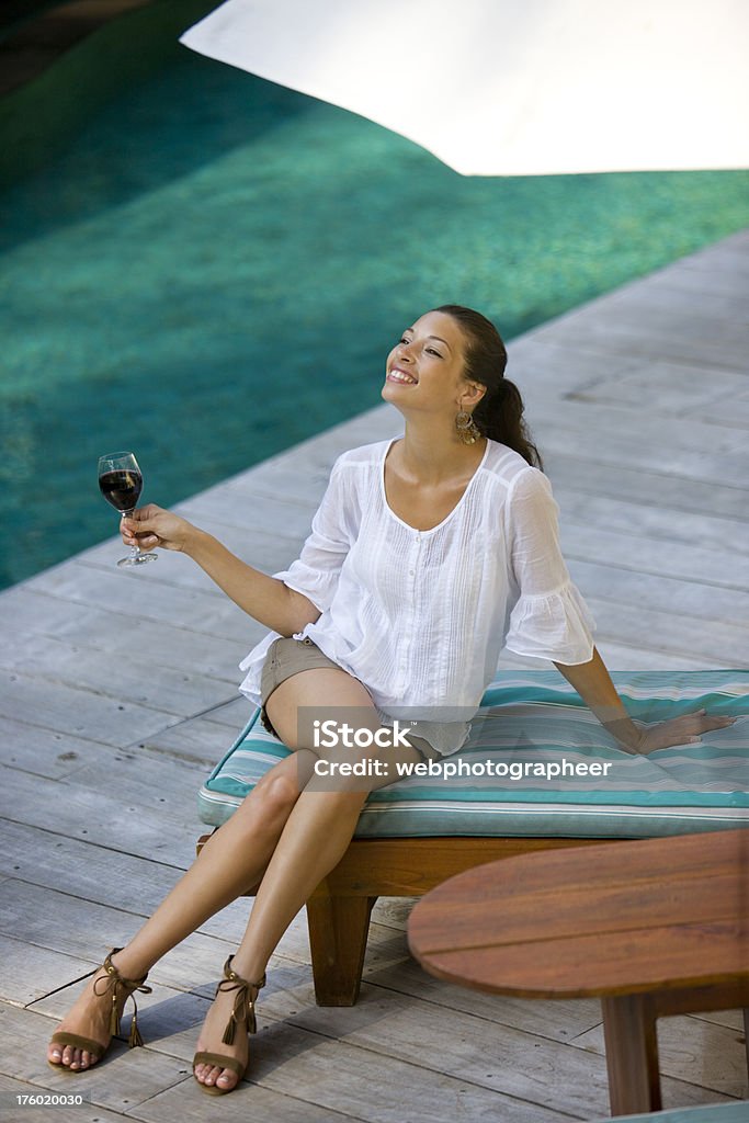 Mulher com Vinho - Royalty-free Acontecimentos da Vida Foto de stock