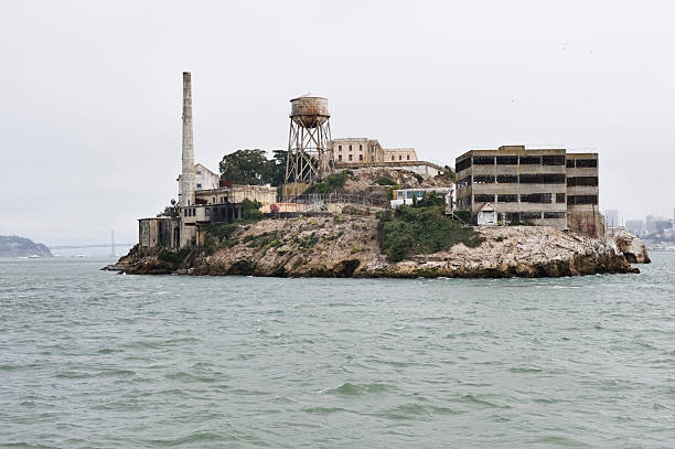 istock Alcatraz in the Bay 176022628