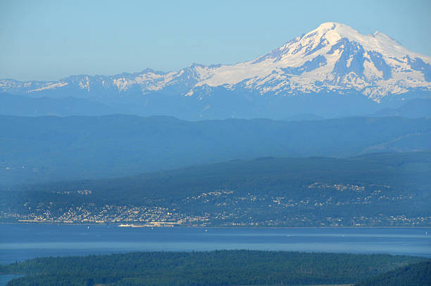 Bellingham Washington and Mt. Baker Bellingham Washington and Mt. Baker. Close to the 2010 Olympics. mt baker stock pictures, royalty-free photos & images