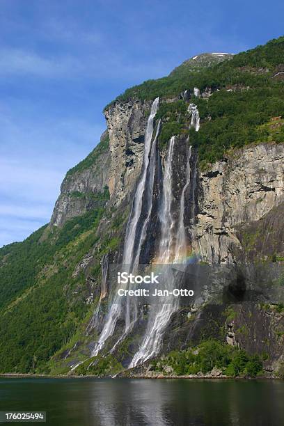Norwegische Wasserfälle Des Geirangerfjord Stockfoto und mehr Bilder von Berg - Berg, Bildhintergrund, Blau