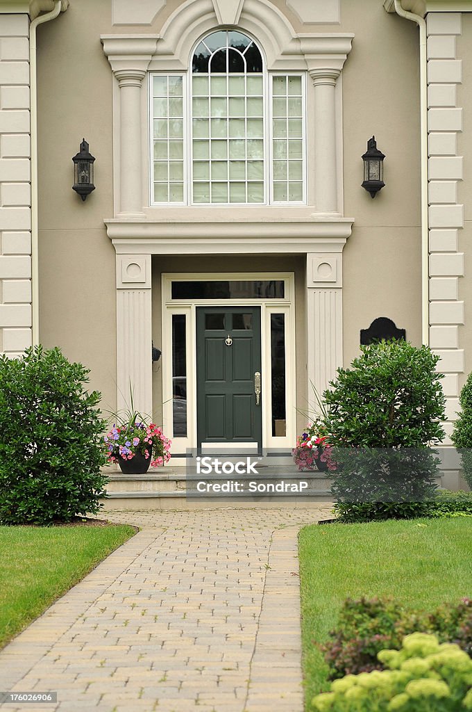 Splendida casa - Foto stock royalty-free di Ingresso principale