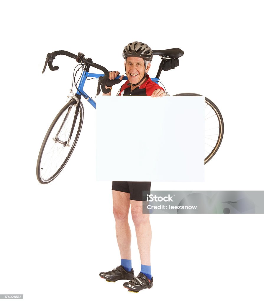 Senior Radfahrer Holding Blank Sign - Lizenzfrei Alter Erwachsener Stock-Foto