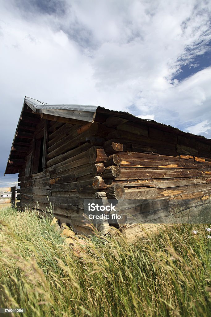 Старый Log Cabin - Стоковые фото Абстрактный роялти-фри