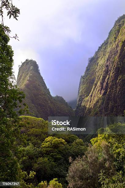 Iao Needle - Fotografie stock e altre immagini di Ambientazione esterna - Ambientazione esterna, Bellezza, Bellezza naturale