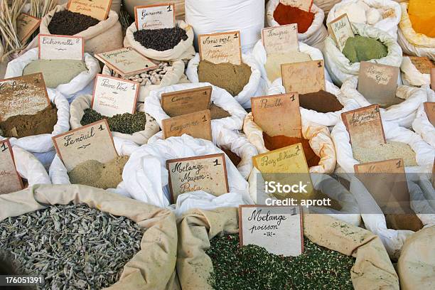 Foto de Mercado De Ervas e mais fotos de stock de Anis - Anis, Barraca de Mercado, Comida e bebida