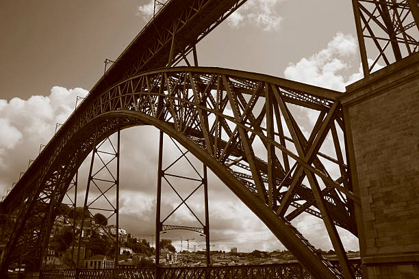 istock Dom Luis Bridge in Oporto 176053289
