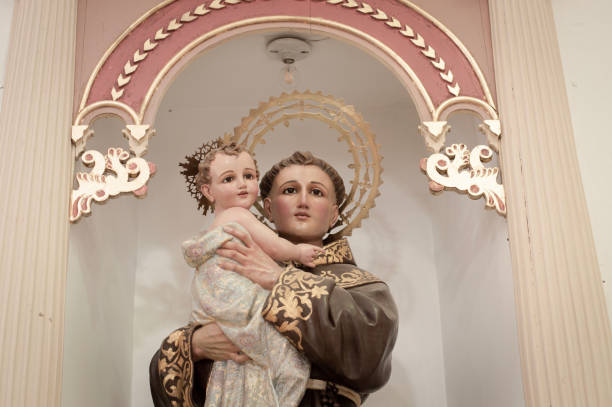 istock Detail Saint Anthony with the child 1760536776