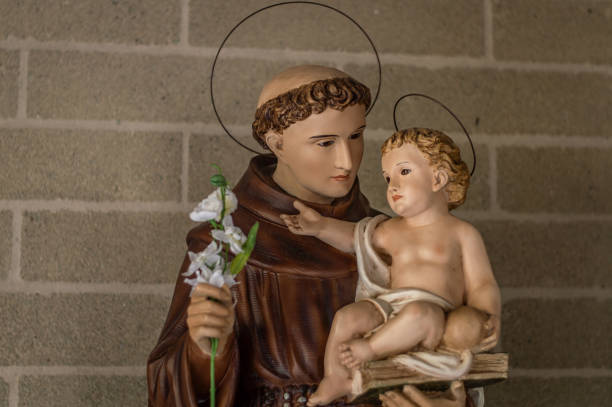 istock Detail Saint Anthony with the child 1760537960