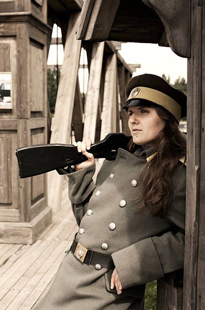 istock Female soldier 176054087