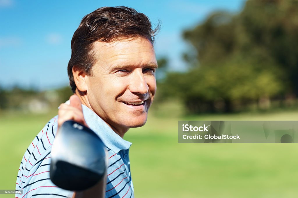 Jogador de golfe masculino segurando club Sobre os Ombros - Royalty-free 40-44 anos Foto de stock