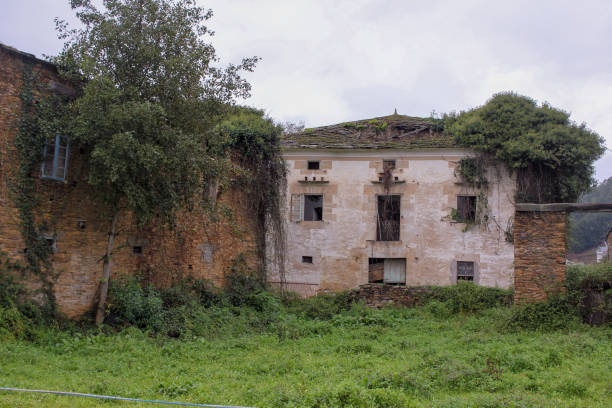 istock abandoned house in Galicia, Spain 1760565689