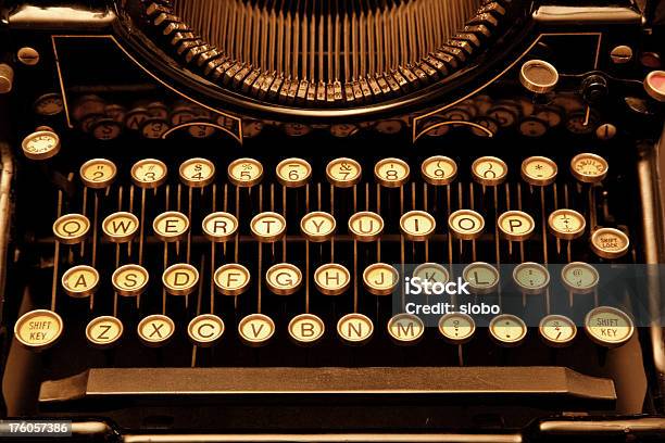 Schreibmaschine Schlüssel Stockfoto und mehr Bilder von Schreibmaschine - Schreibmaschine, Band, Abstrakt