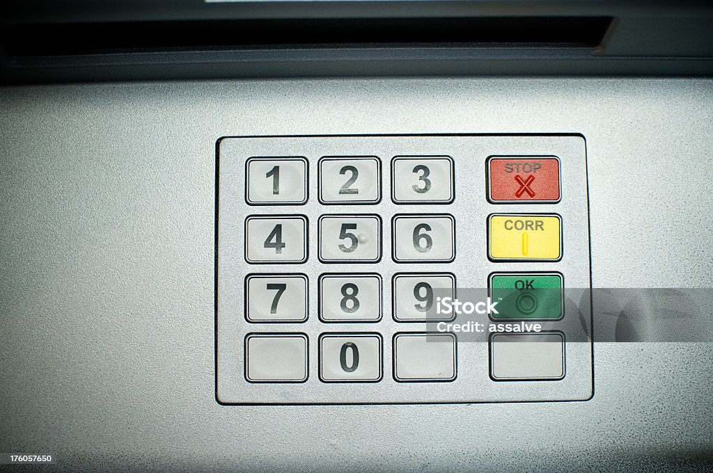 Geben Sie den Sicherheitscode auf ATM - Lizenzfrei Code Stock-Foto